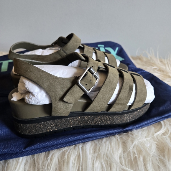 MIA Shoes - MIA Olive Green Strappy Platform Sandals with Buckle Size 7